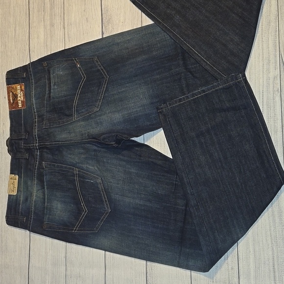 Tommy Hilfiger Men’s Rogar Regular Fit Jeans Dark Wash Size 36 x 32 NWT - Picture 2 of 12